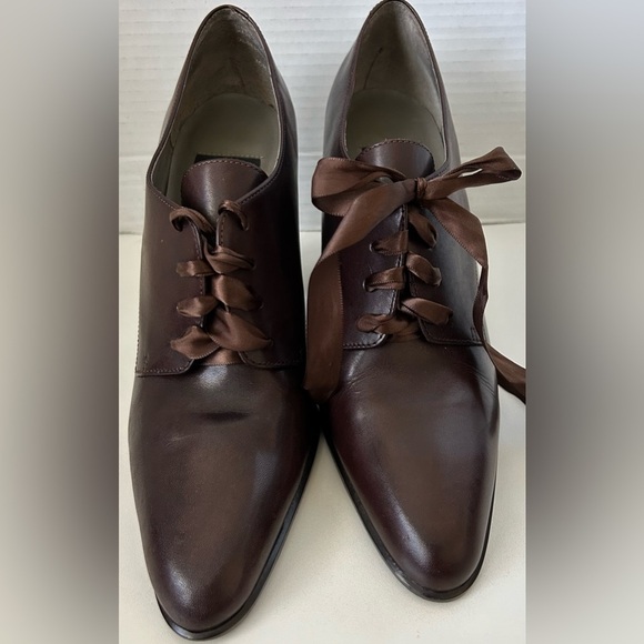 LIKE NEW VINTAGE OXFORD STYLE LACE UP WESTIES Sz. 10. RICH BROWN, RIBBON LACES - Picture 1 of 11